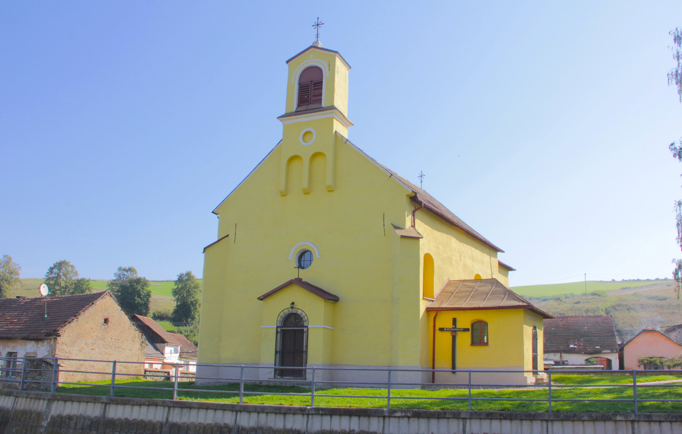 Farský kostol Lomnička