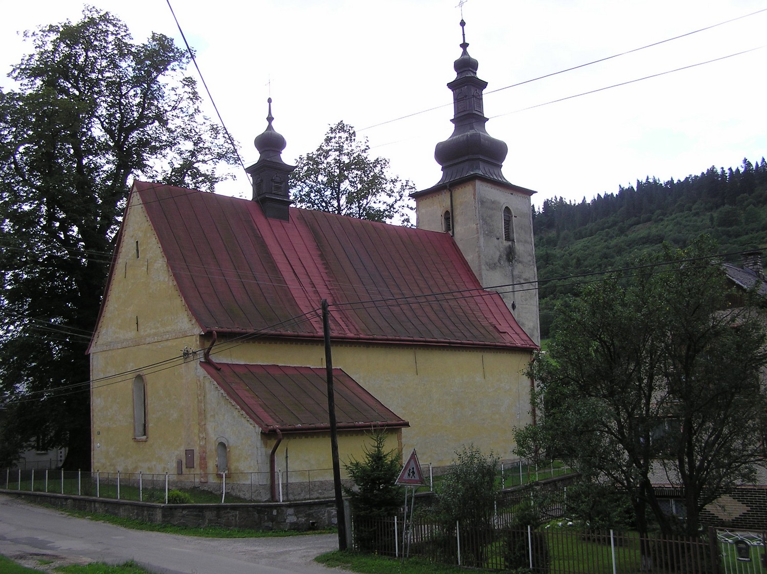 Farský kostol Veľká Lesná
