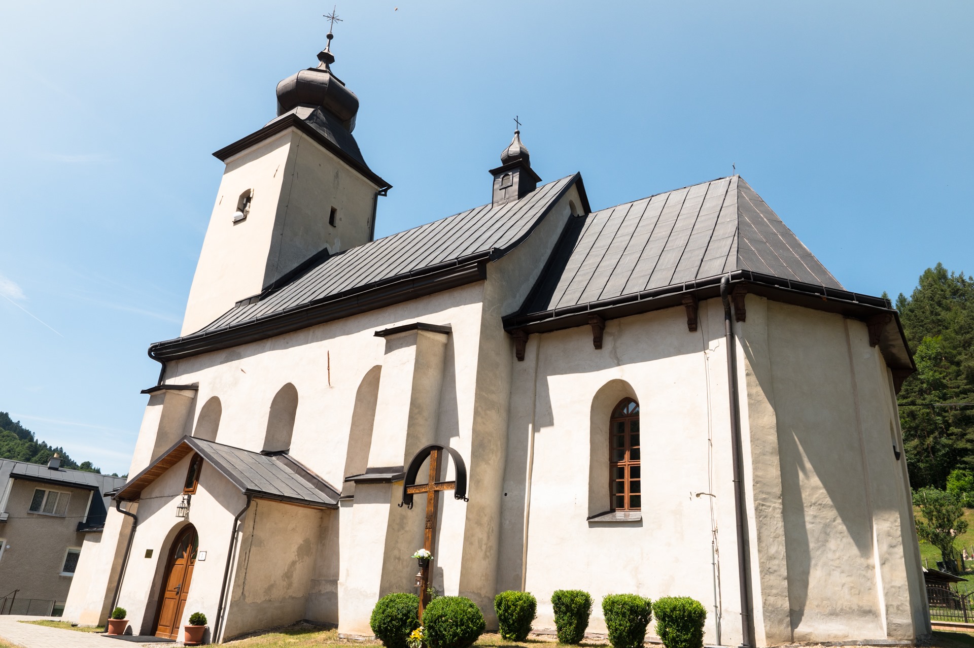 Farský Kostol Lesnica