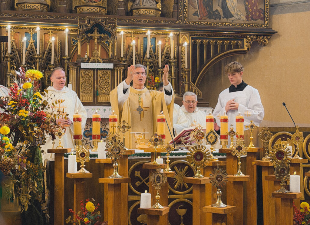 Homília Mons. Františka Trstenského na slávnosť Všetkých svätých (1.11.2025) Homília Mons. Františka Trstenského na slávnosť Všetkých svätých (1.11.2025)