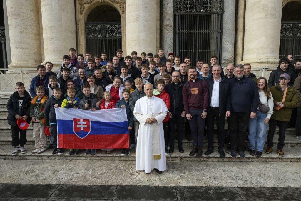 MINIŠTRANTI V RÍME